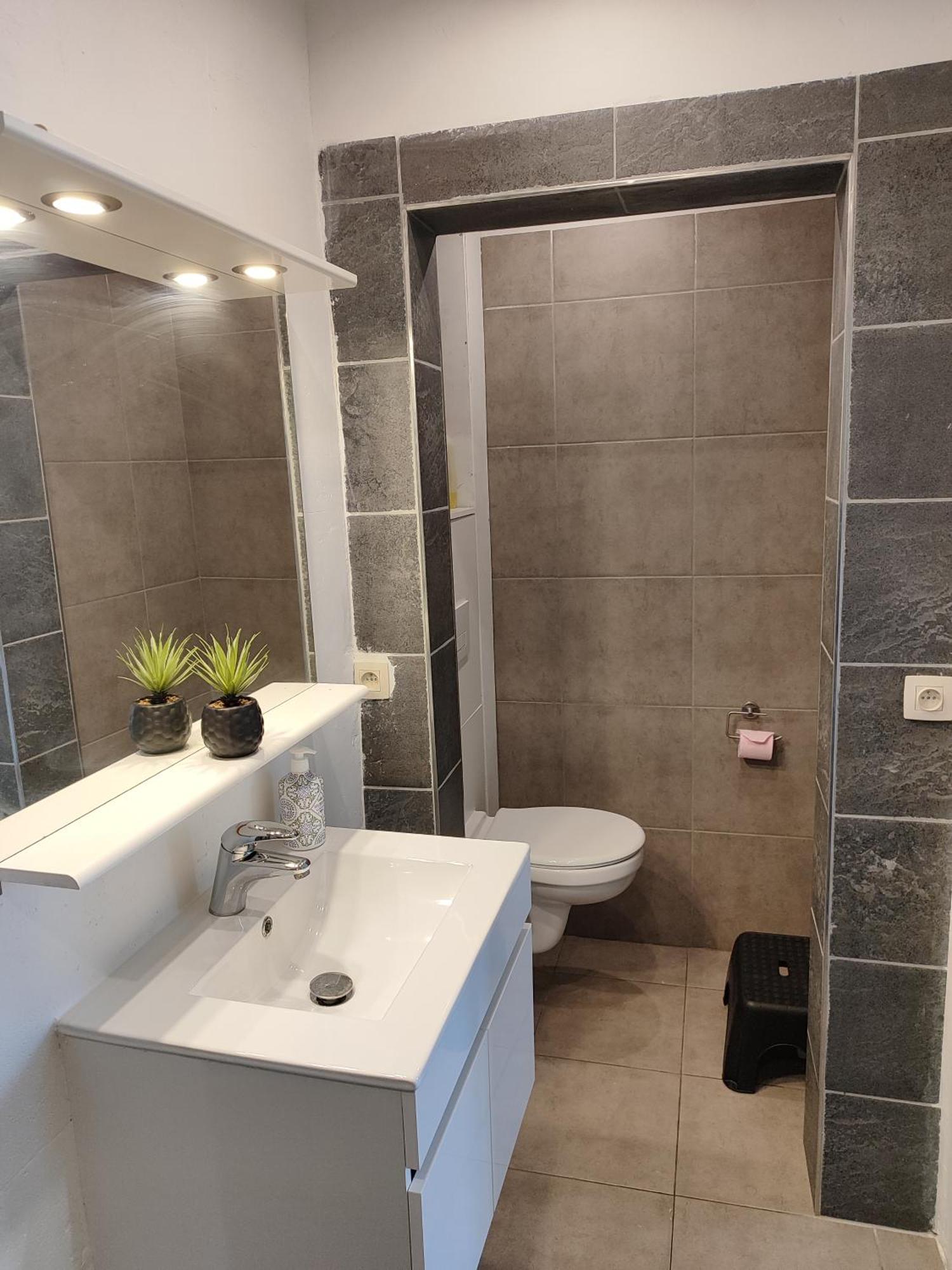 Appartement Spacieux Avec Parking Et Terrasse De Panne Ngoại thất bức ảnh
